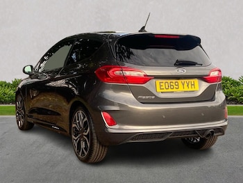 Used Ford Fiesta 2019 for sale - 76134331: Photo 2