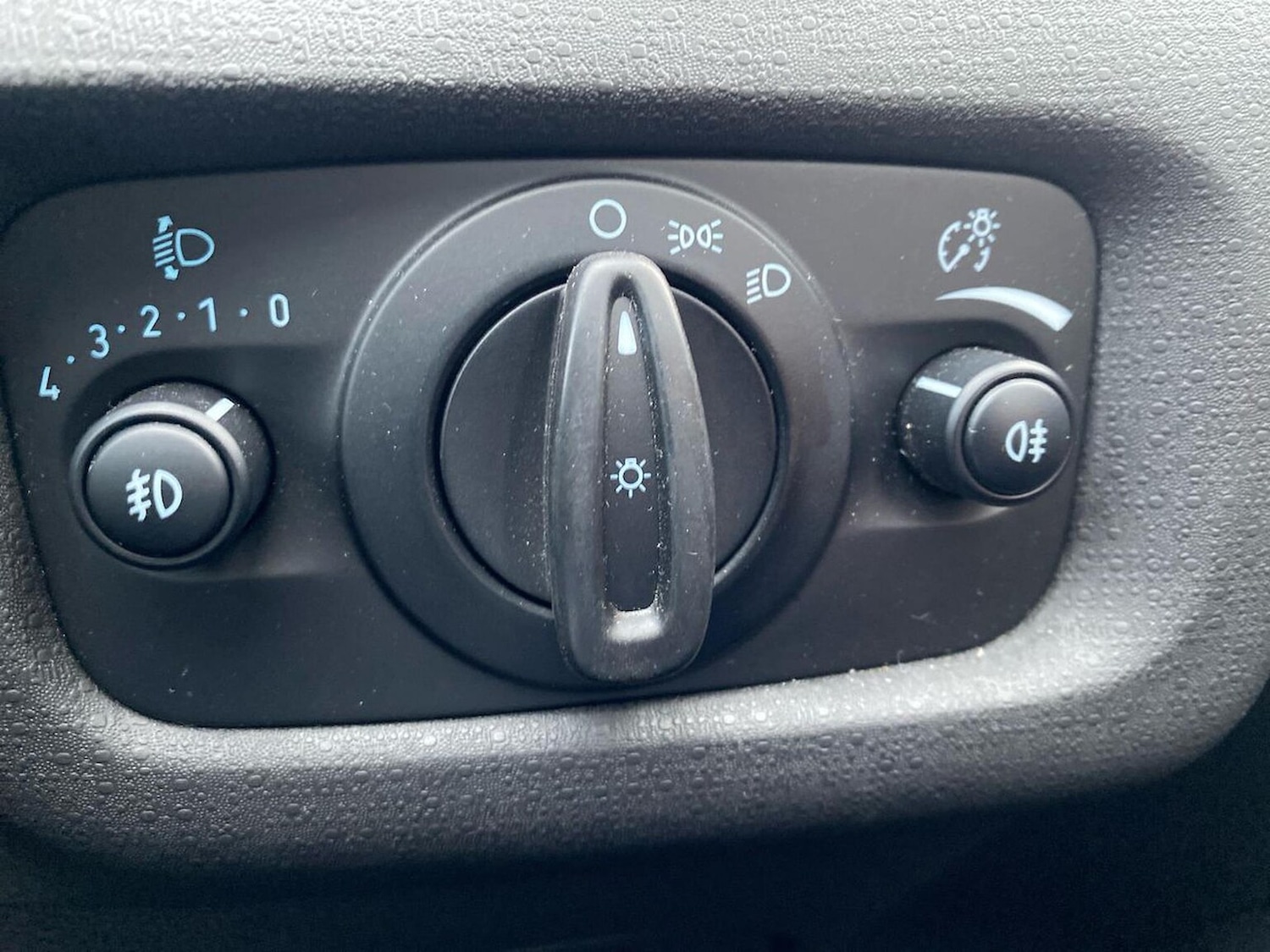 Used Ford Fiesta 2016 for sale - 77023437: Photo 29