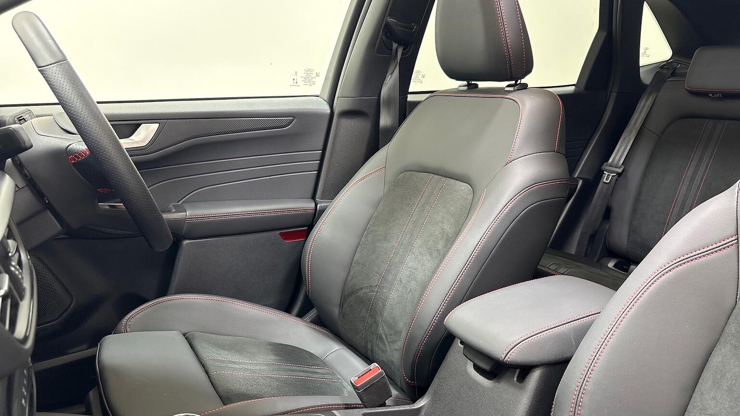 Used Ford Kuga 2025 for sale - 76931596: Photo 23