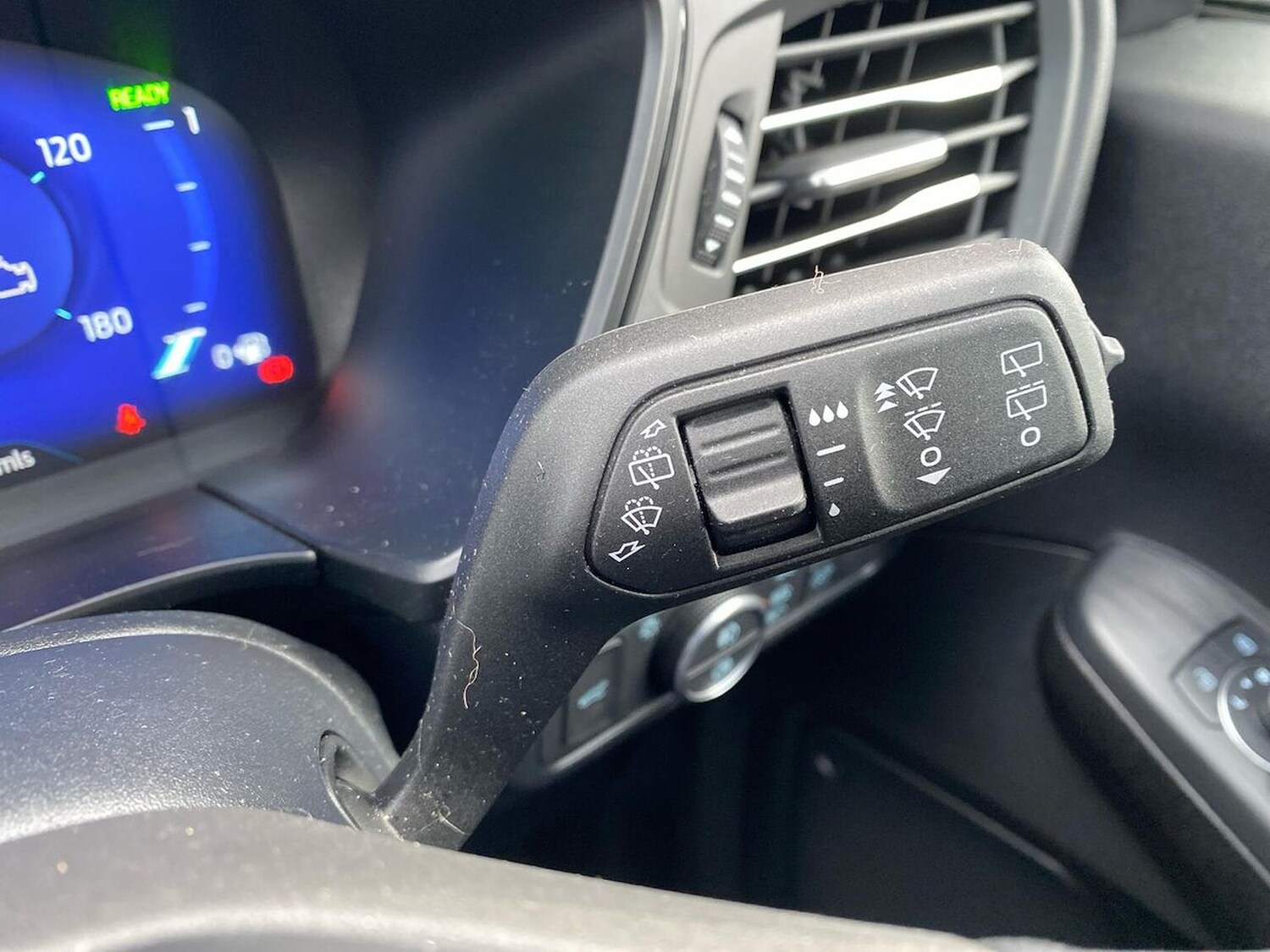 Used Ford Kuga 2024 for sale - 76682569: Photo 29