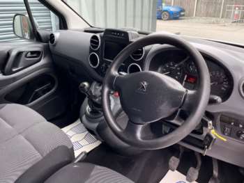 Used Peugeot Partner 2017 for sale - 74913215: Photo