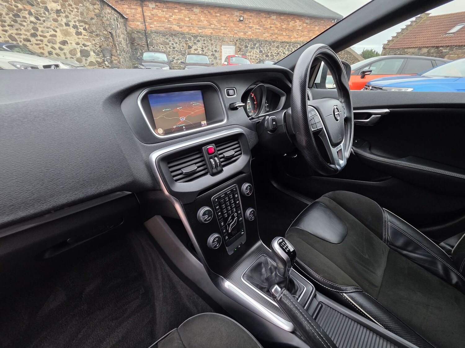 Used Volvo V40 2017 for sale - 77614597: Photo 11