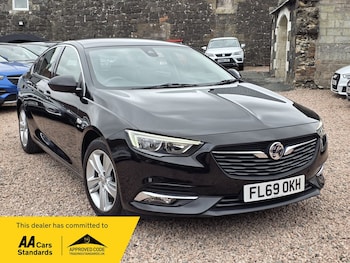 Vauxhall - Insignia