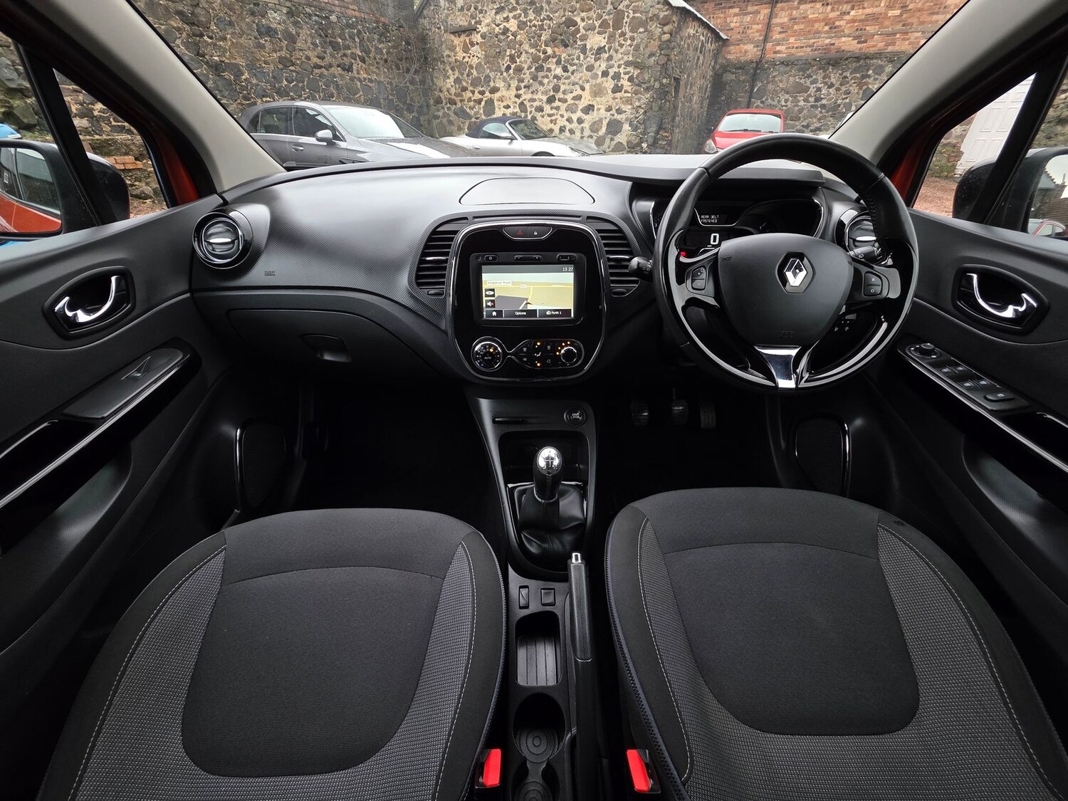 Used Renault Captur 2015 for sale - 77539972: Photo 7