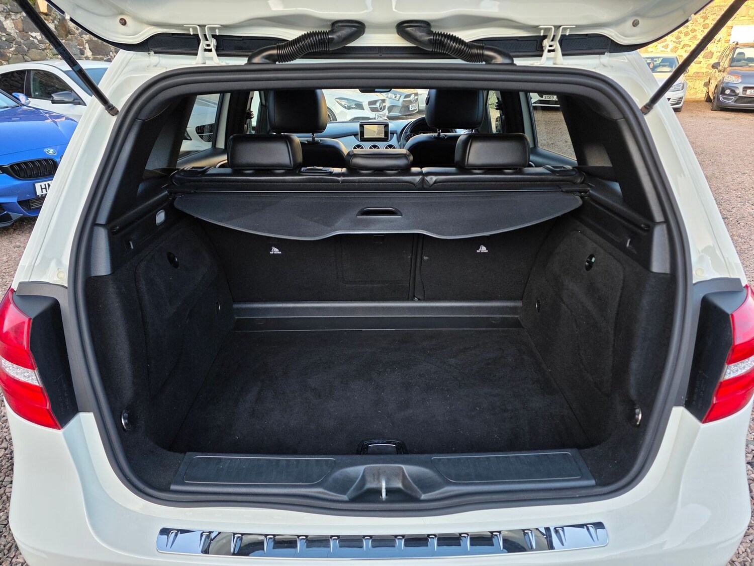 Used Mercedes-Benz B Class 2013 for sale - 77755885: Photo 13