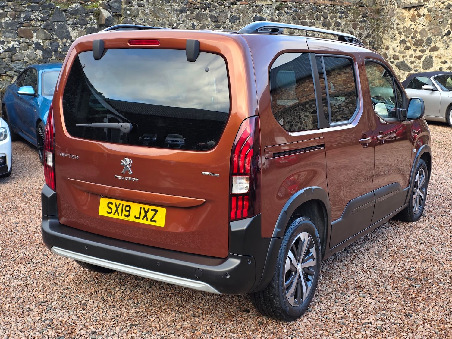 Used Peugeot Rifter 2019 for sale - 77134066: Photo 18