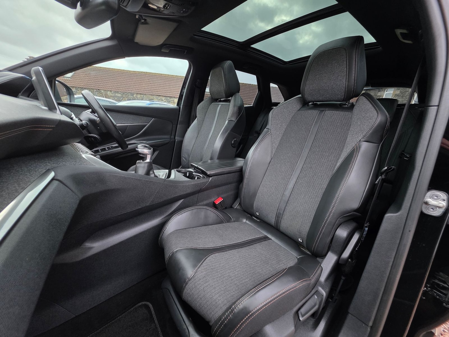 Used Peugeot 3008 2017 for sale - 76915216: Photo 10