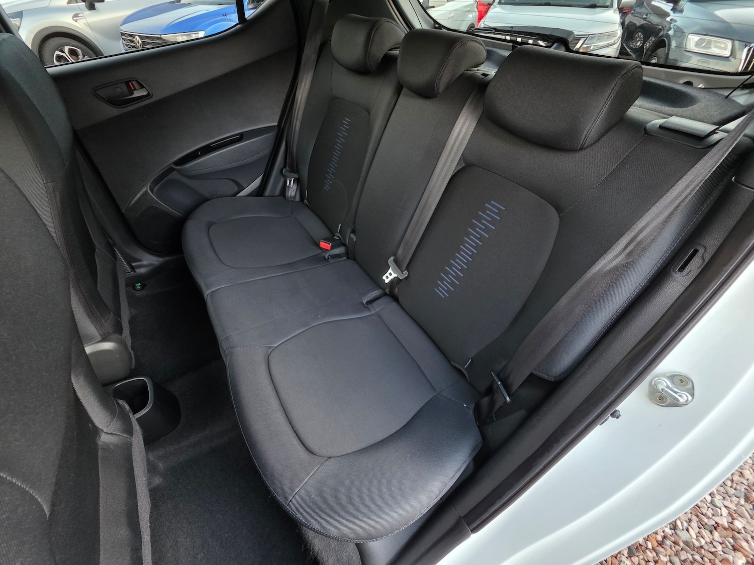 Used Hyundai i10 2018 for sale - 76400584: Photo 11