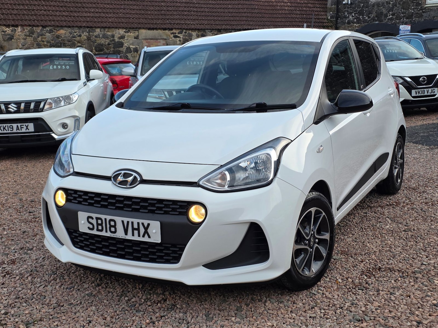 Used Hyundai i10 2018 for sale - 76400584: Photo 4