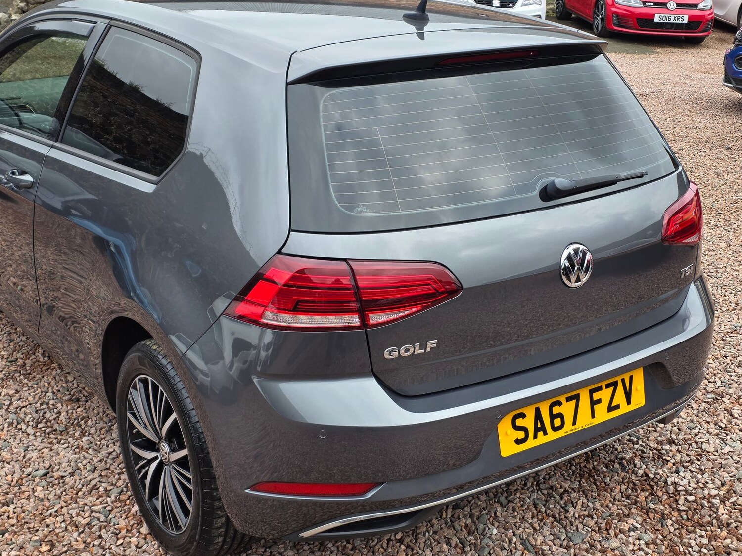 Used Volkswagen Golf 2017 for sale - 77365632: Photo 16