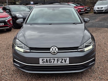 Used Volkswagen Golf 2017 for sale - 77365632: Photo