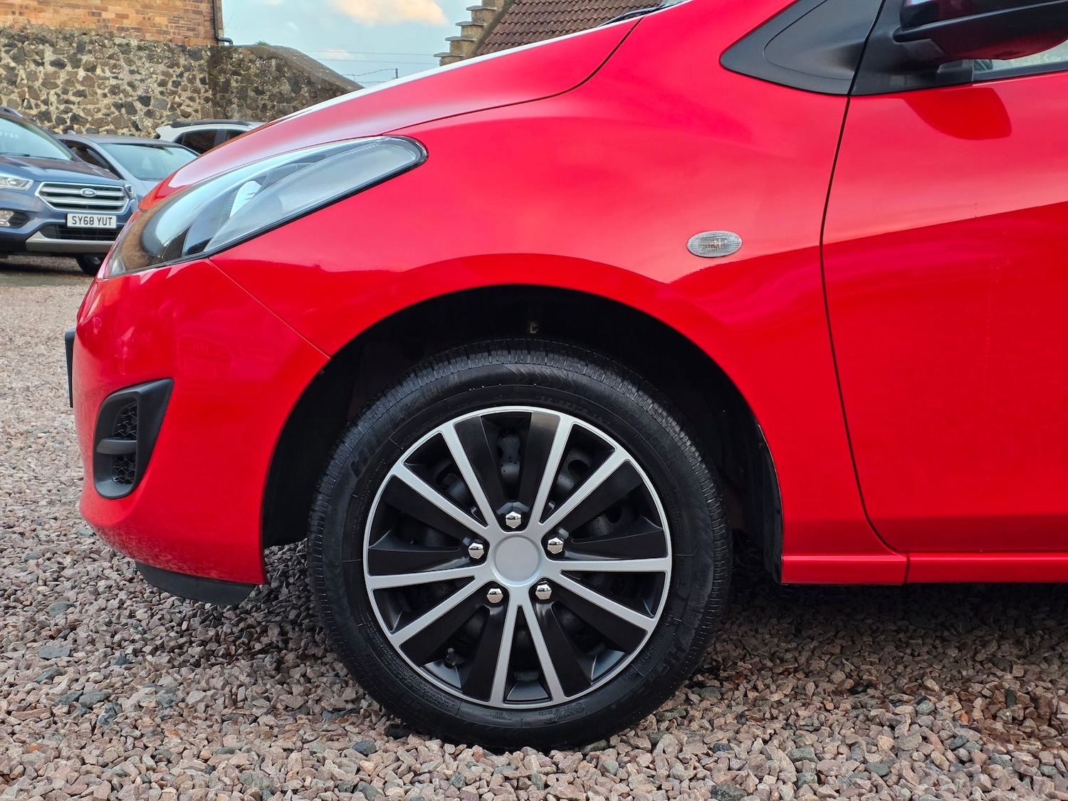 Used Mazda Mazda2 2013 for sale - 76539741: Photo 15