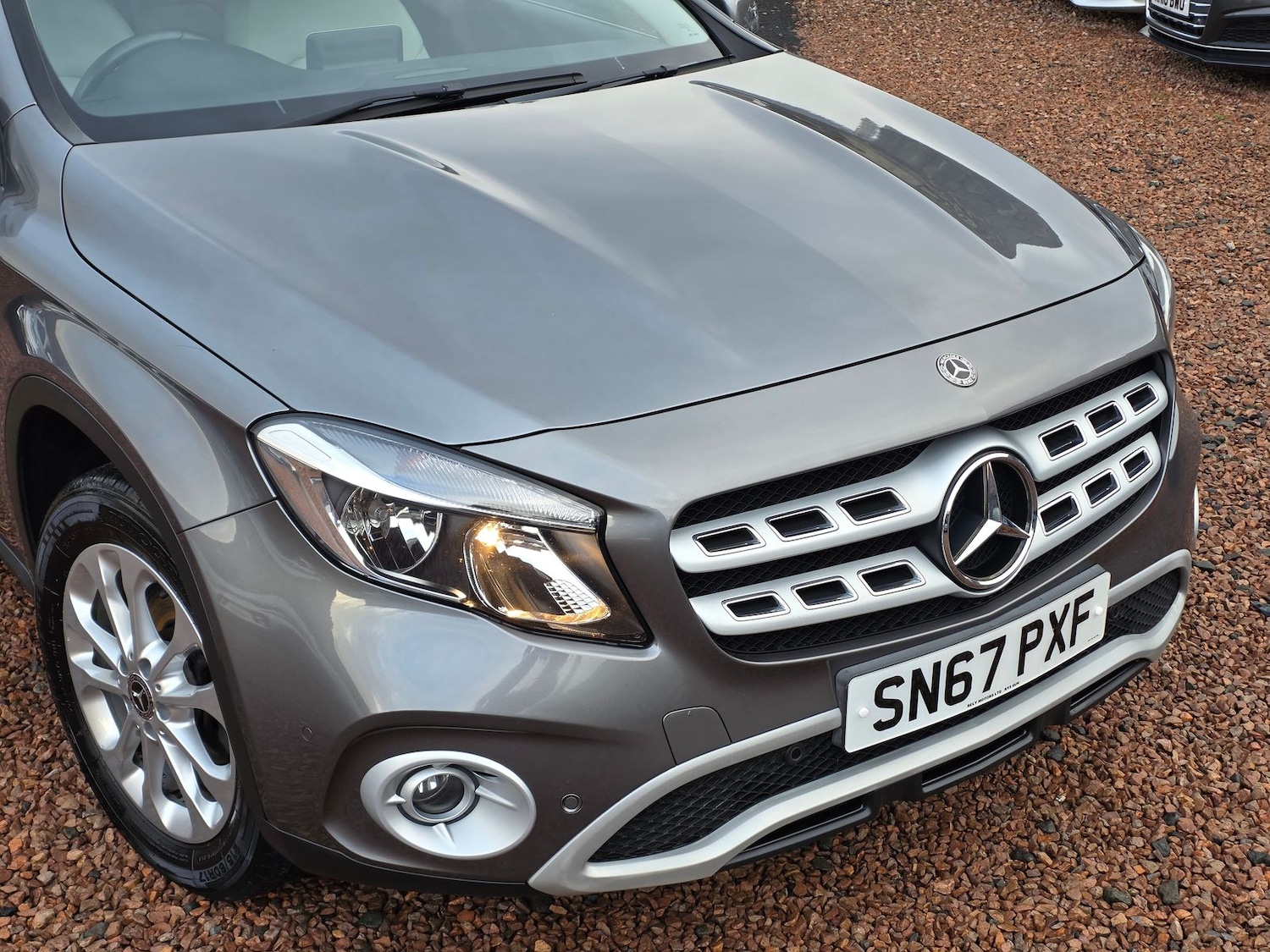 Used Mercedes-Benz GLA 2017 for sale - 76434560: Photo 2