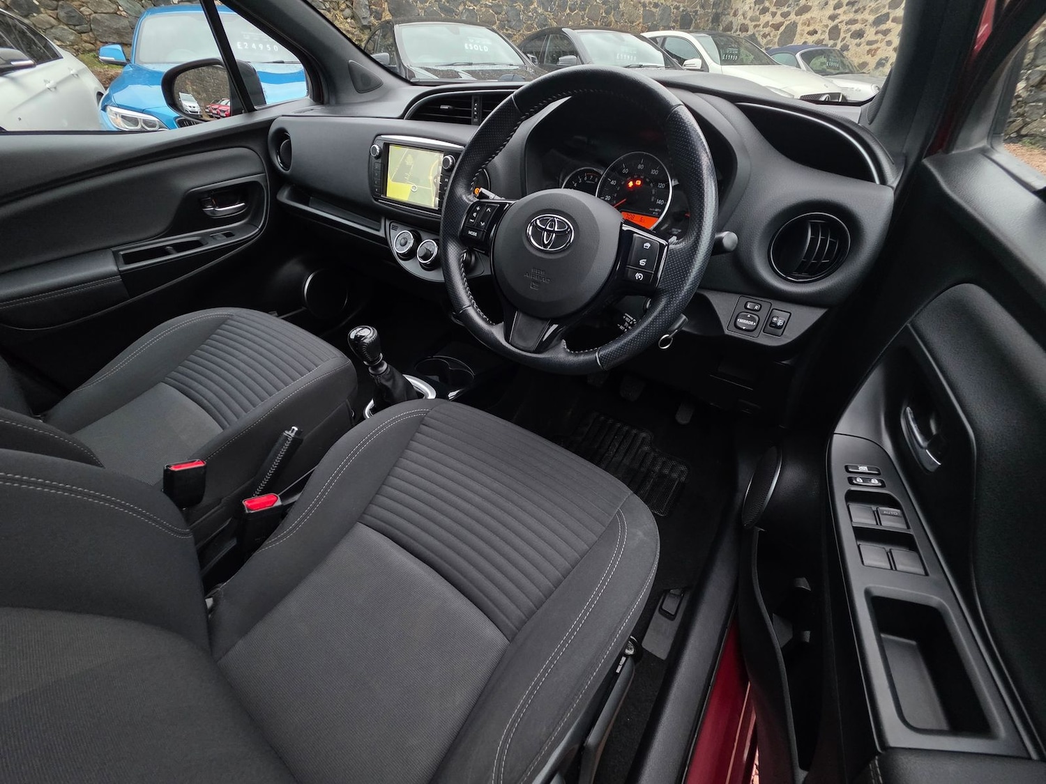 Used Toyota Yaris 2017 for sale - 77281198: Photo 12