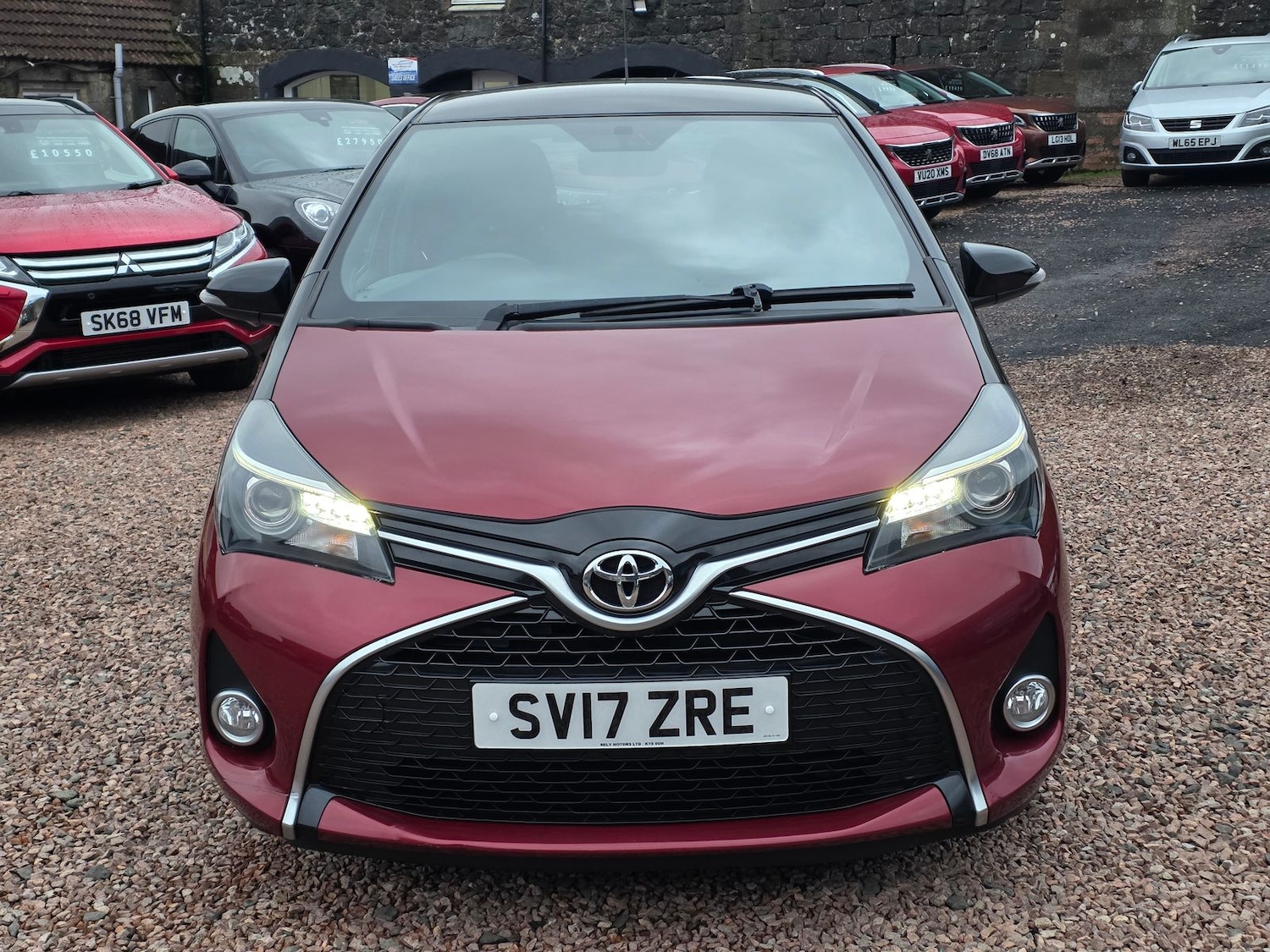 Used Toyota Yaris 2017 for sale - 77281198: Photo 2