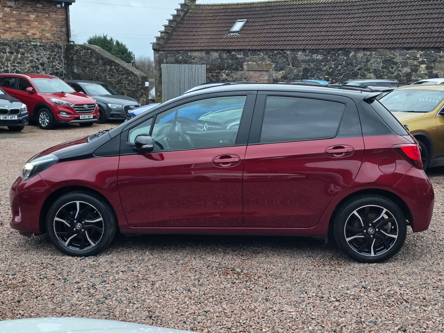 Used Toyota Yaris 2017 for sale - 77281198: Photo 5