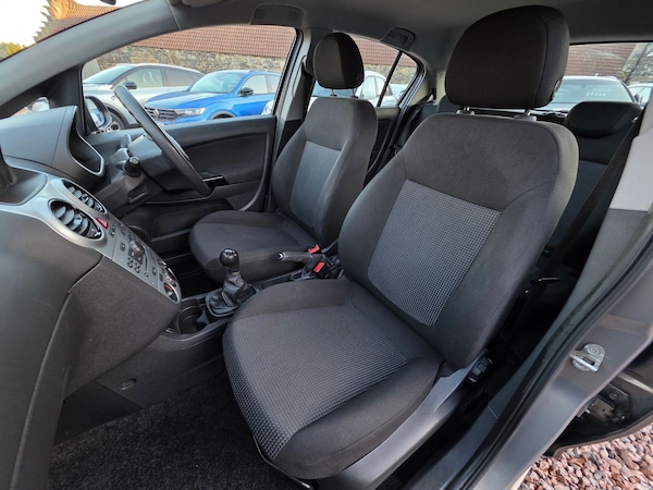Used Vauxhall Corsa 2011 for sale - 76285547: Photo 10