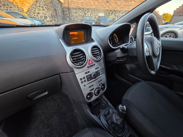 Used Vauxhall Corsa 2011 for sale - 76285547: Photo 11