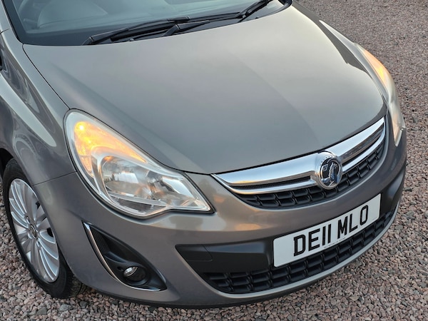 Used Vauxhall Corsa 2011 for sale - 76285547: Photo 2