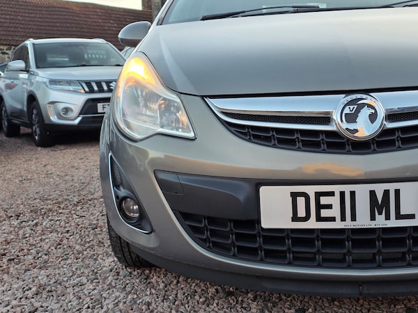Used Vauxhall Corsa 2011 for sale - 76285547: Photo 4