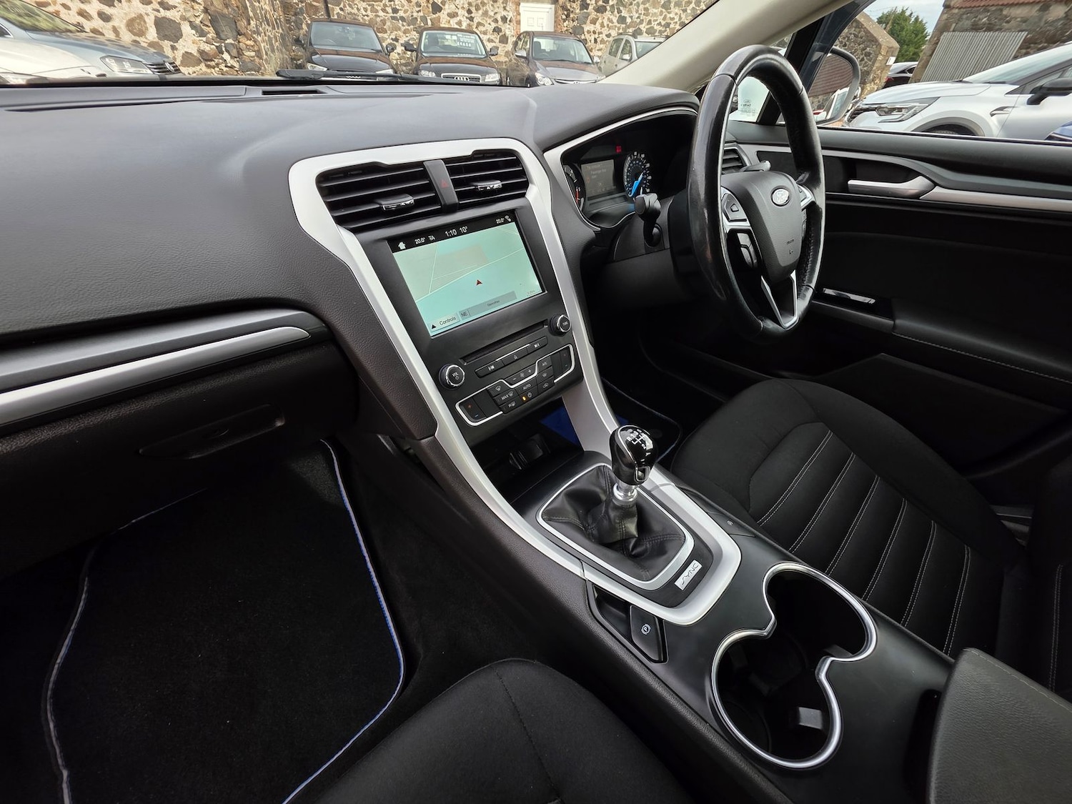 Used Ford Mondeo 2017 for sale - 76361670: Photo 11