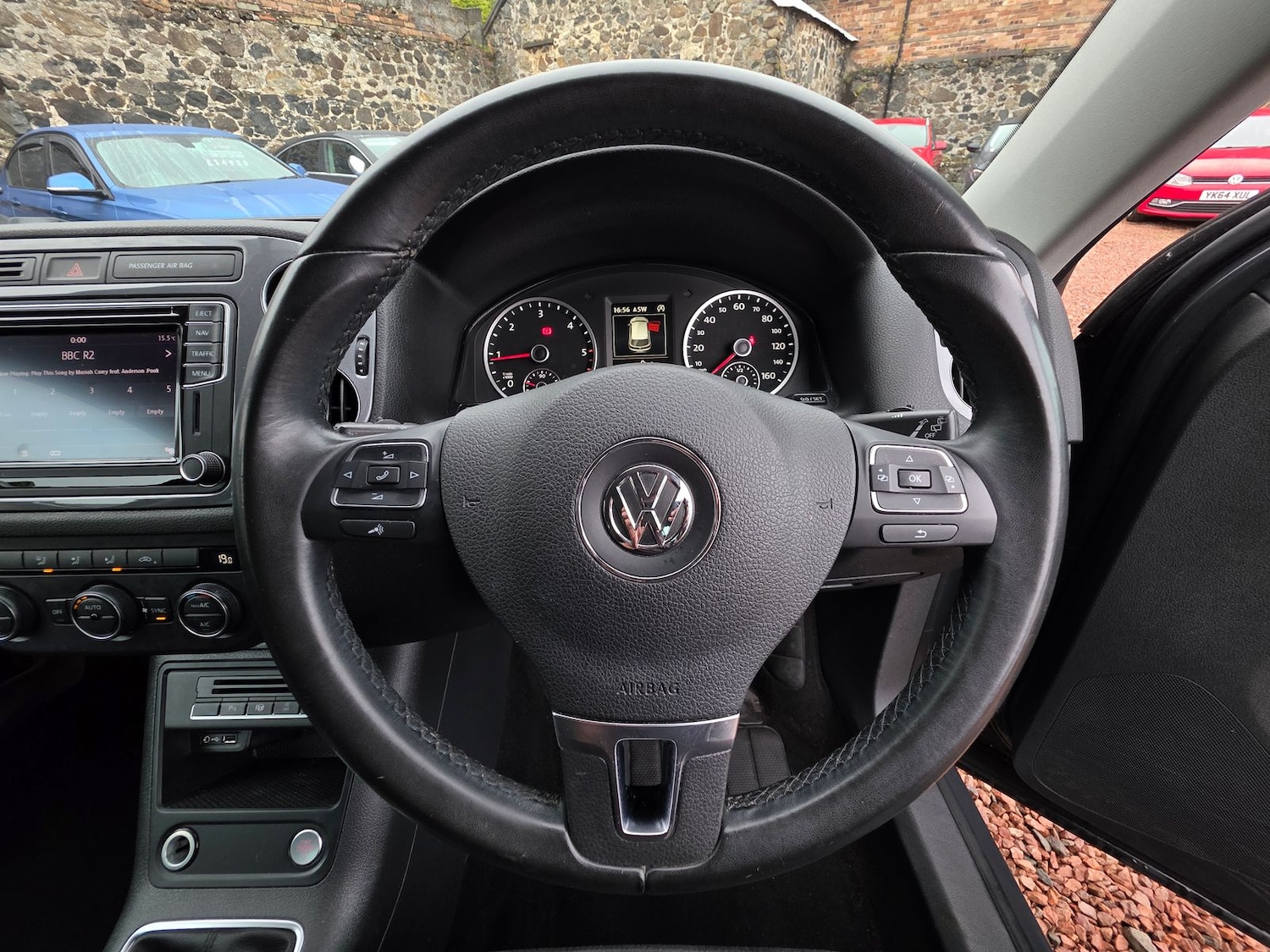 Used Volkswagen Tiguan 2016 for sale - 76139953: Photo 9