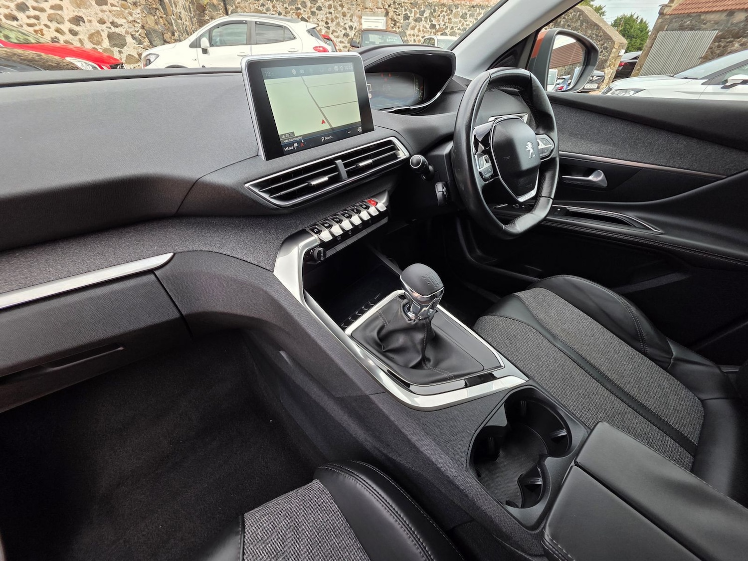 Used Peugeot 3008 2017 for sale - 77111711: Photo 11