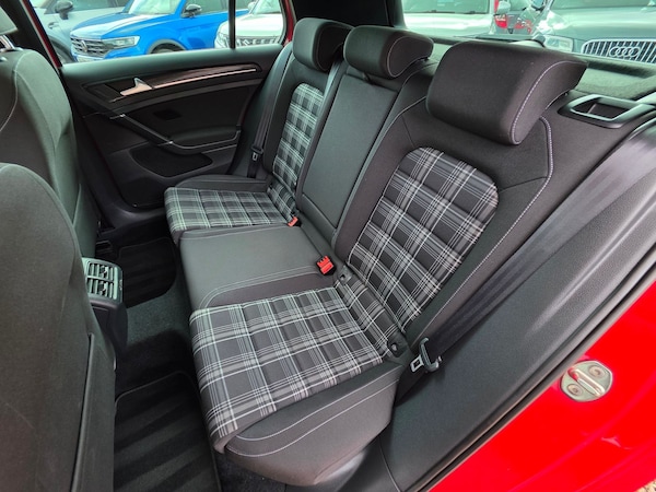 Used Volkswagen Golf 2015 for sale - 76124876: Photo 12