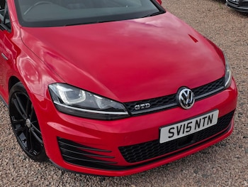 Used Volkswagen Golf 2015 for sale - 76124876: Photo 2