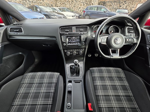 Used Volkswagen Golf 2015 for sale - 76124876: Photo 7