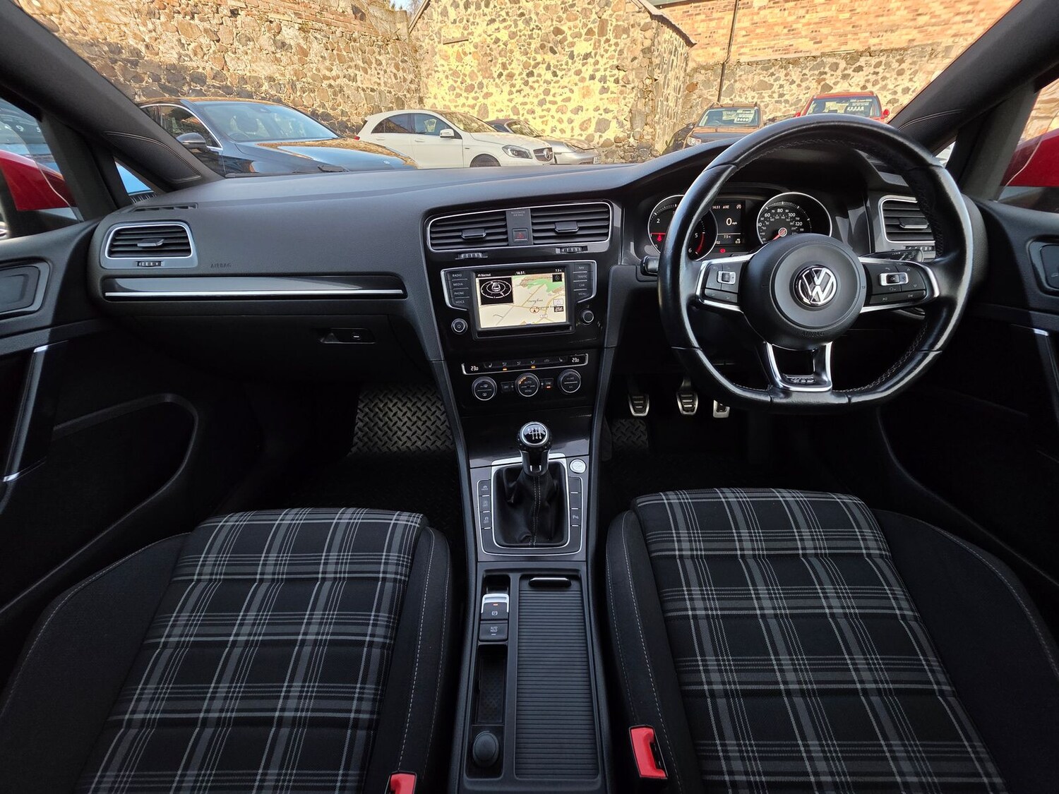 Used Volkswagen Golf 2016 for sale - 77360684: Photo 7