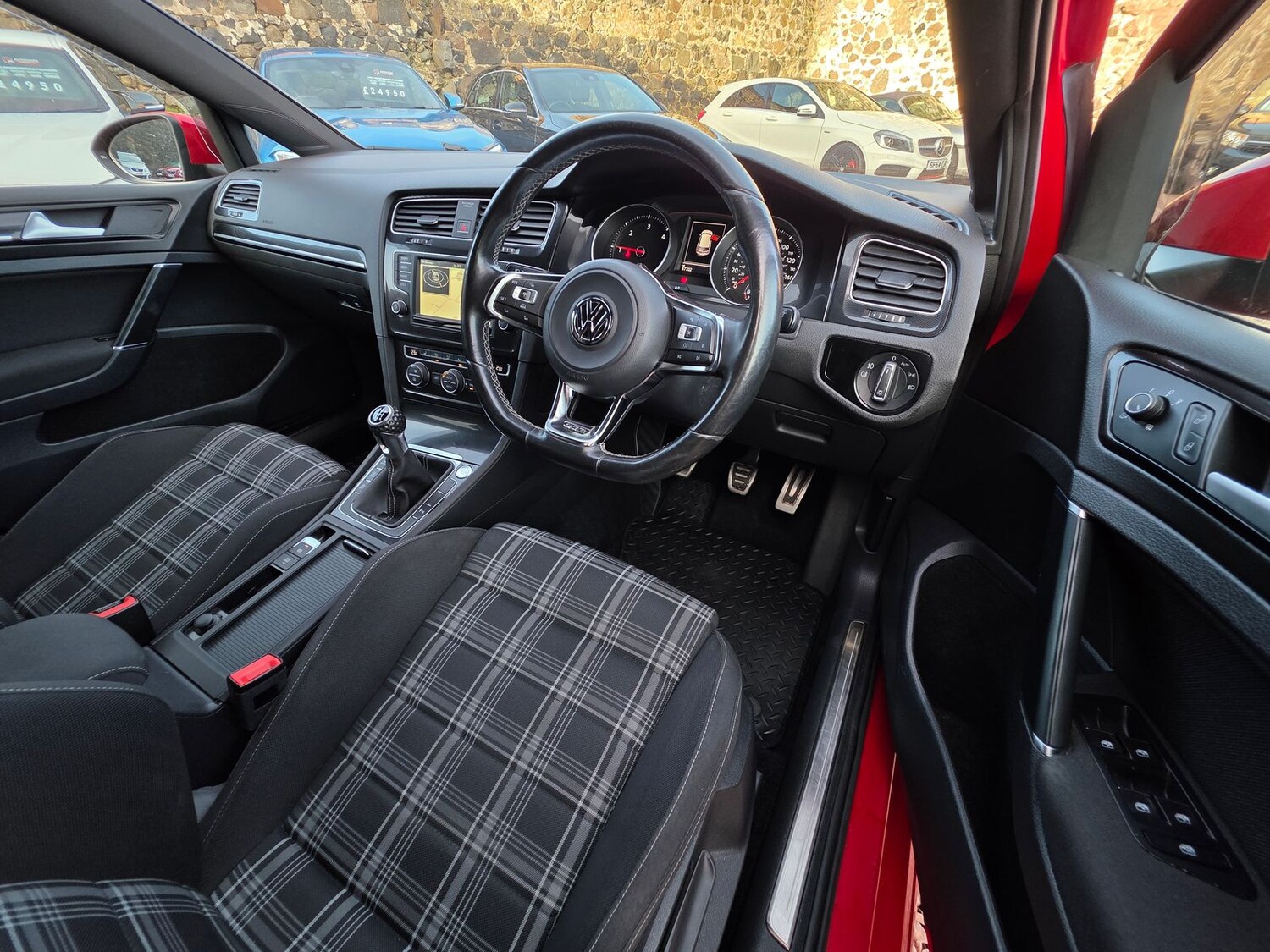 Used Volkswagen Golf 2016 for sale - 77360684: Photo 8