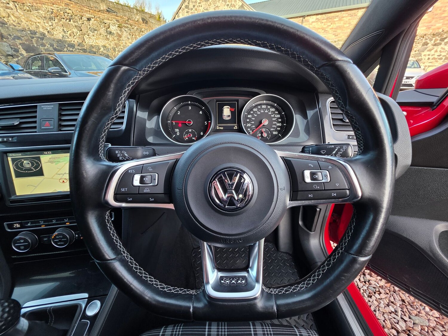 Used Volkswagen Golf 2016 for sale - 77360684: Photo 9