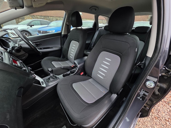 Used Kia Ceed 2012 for sale - 76285555: Photo 10