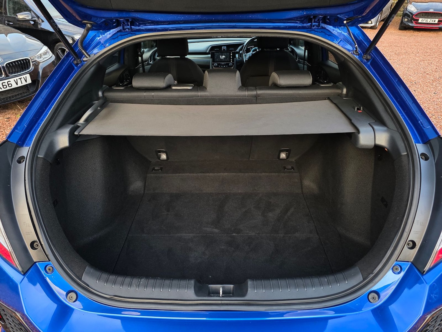 Used Honda Civic 2018 for sale - 76804244: Photo 13