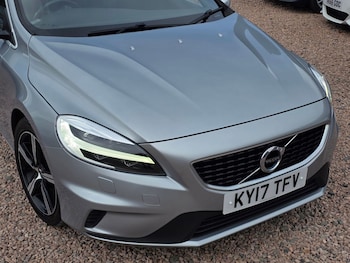 Used Volvo V40 2017 for sale - 78590847: Photo