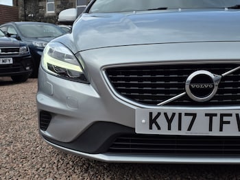Used Volvo V40 2017 for sale - 78590847: Photo