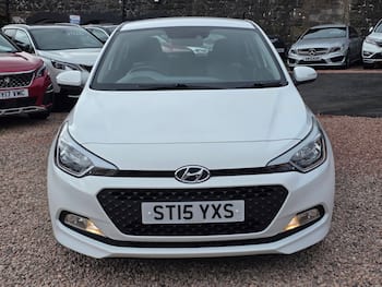 Used Hyundai i20 2015 for sale - 79692698: Photo
