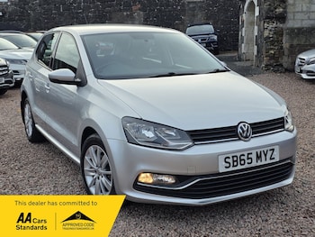 Used Volkswagen Polo 2015 for sale - 76474804: Photo