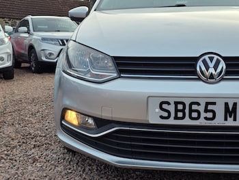 Used Volkswagen Polo 2015 for sale - 76474804: Photo