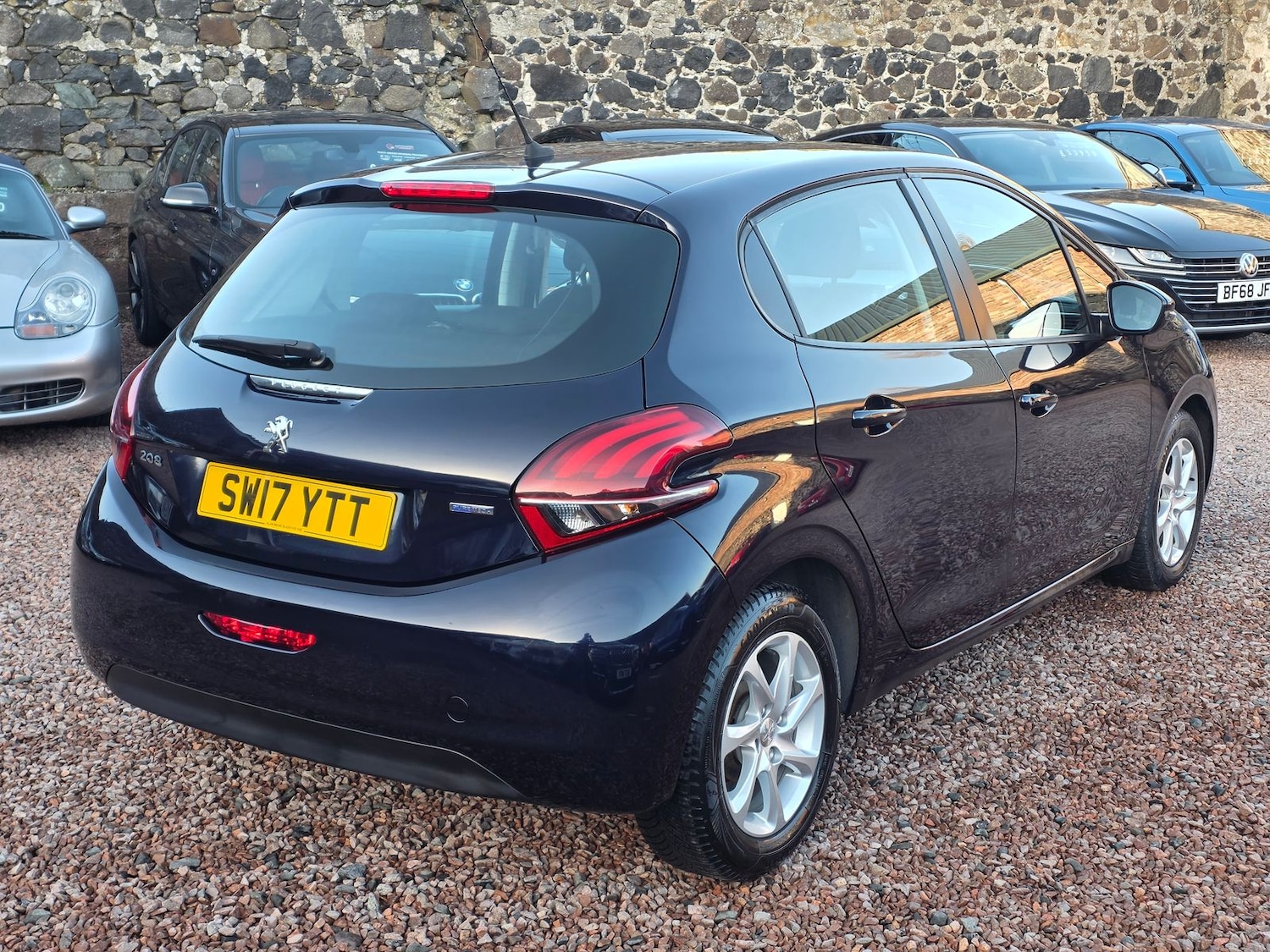 Used Peugeot 208 2017 for sale - 76788403: Photo 18