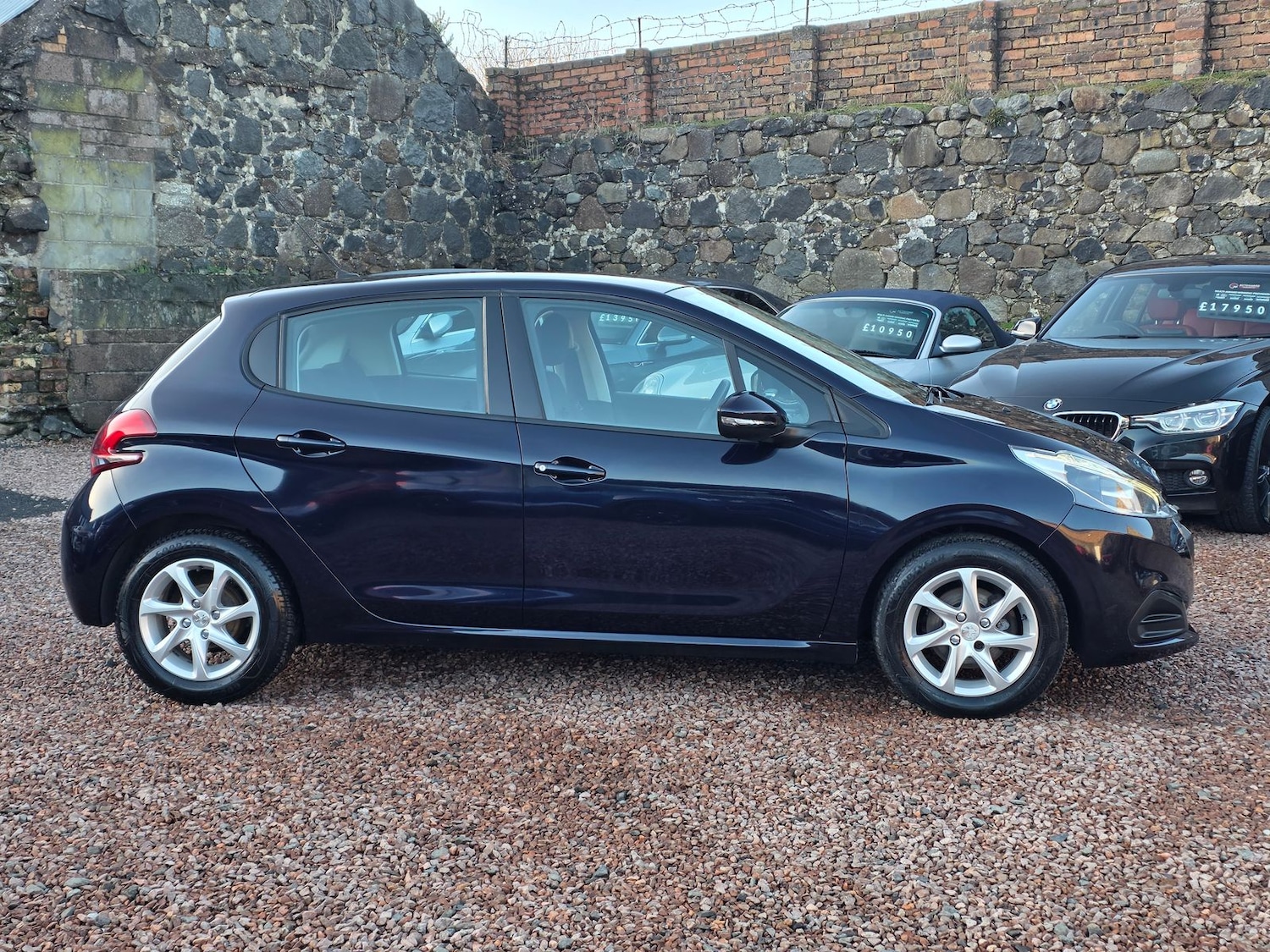 Used Peugeot 208 2017 for sale - 76788403: Photo 19
