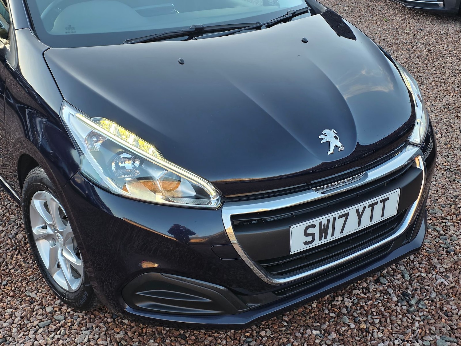 Used Peugeot 208 2017 for sale - 76788403: Photo 2