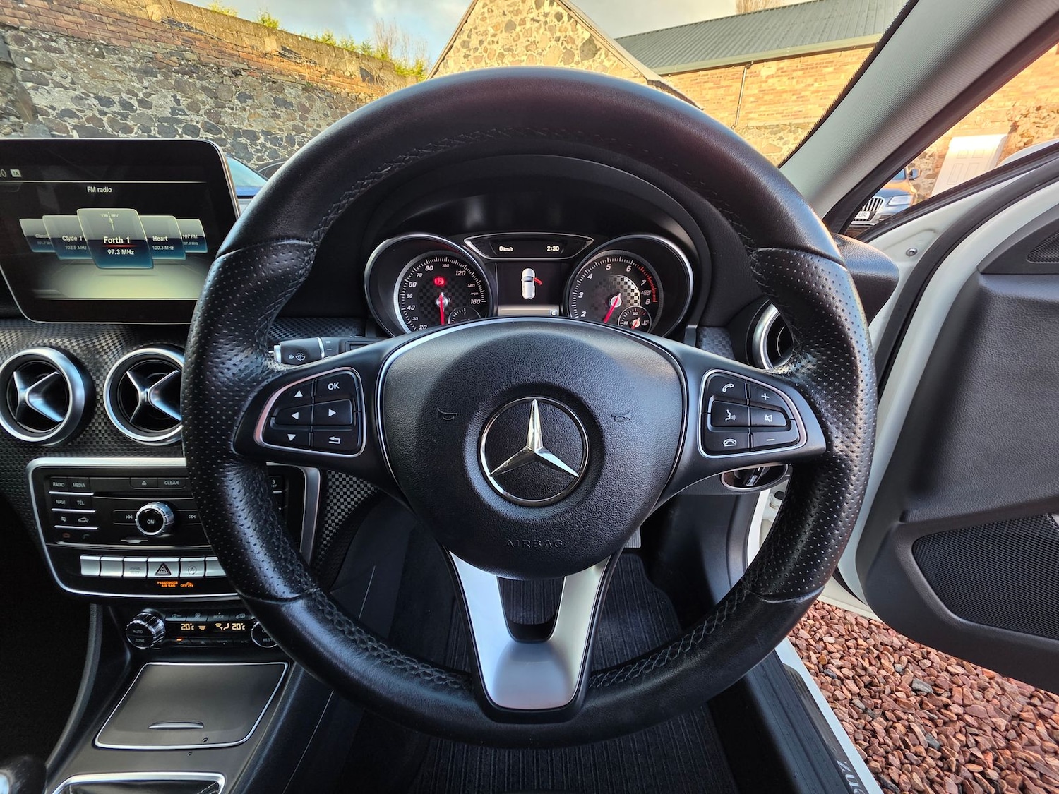 Used Mercedes-Benz A-Class 2017 for sale - 76586779: Photo 9