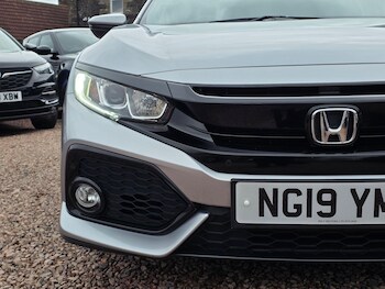 Used Honda Civic 2019 for sale - 78253554: Photo