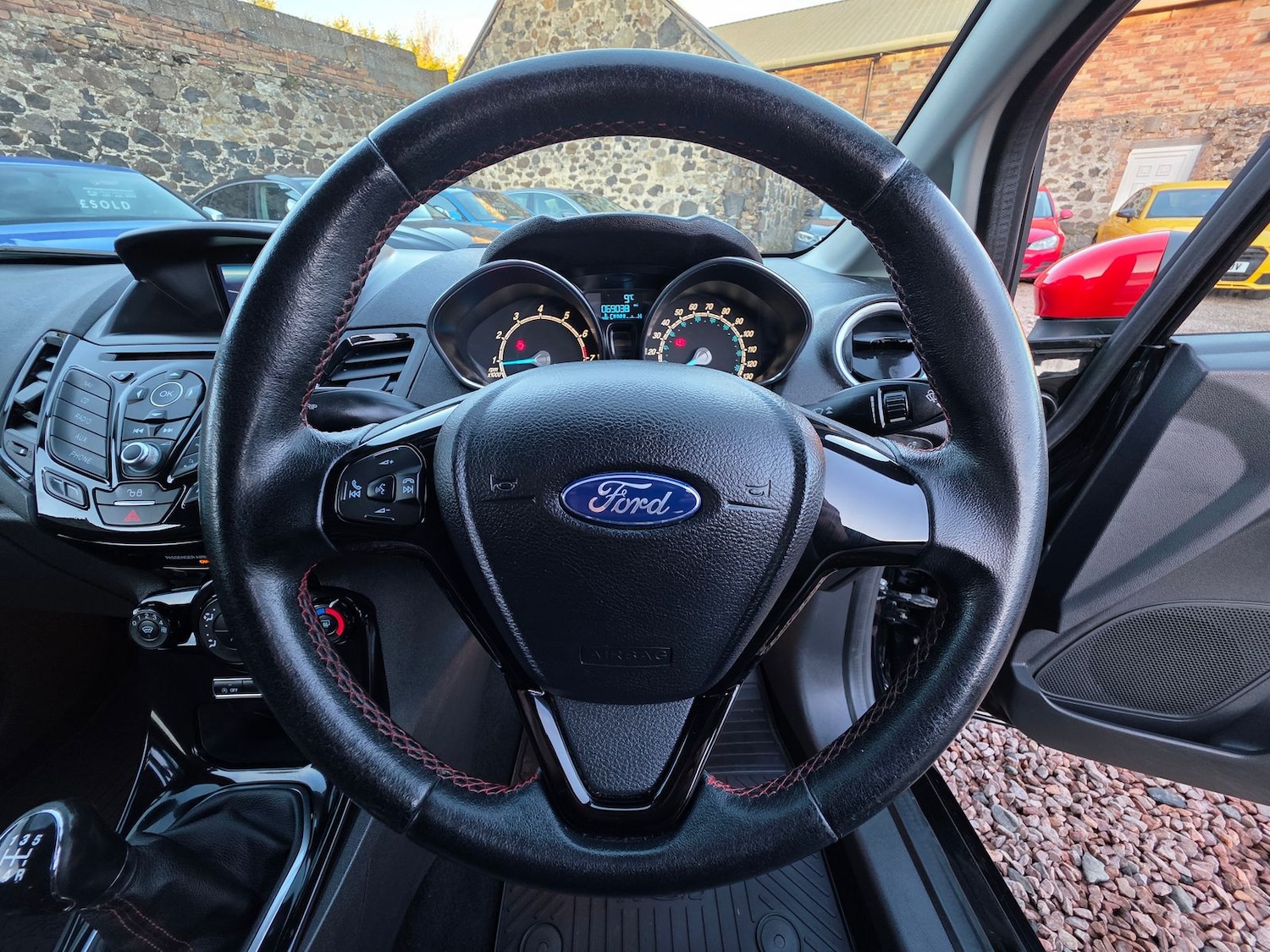 Used Ford Fiesta 2016 for sale - 76704540: Photo 9