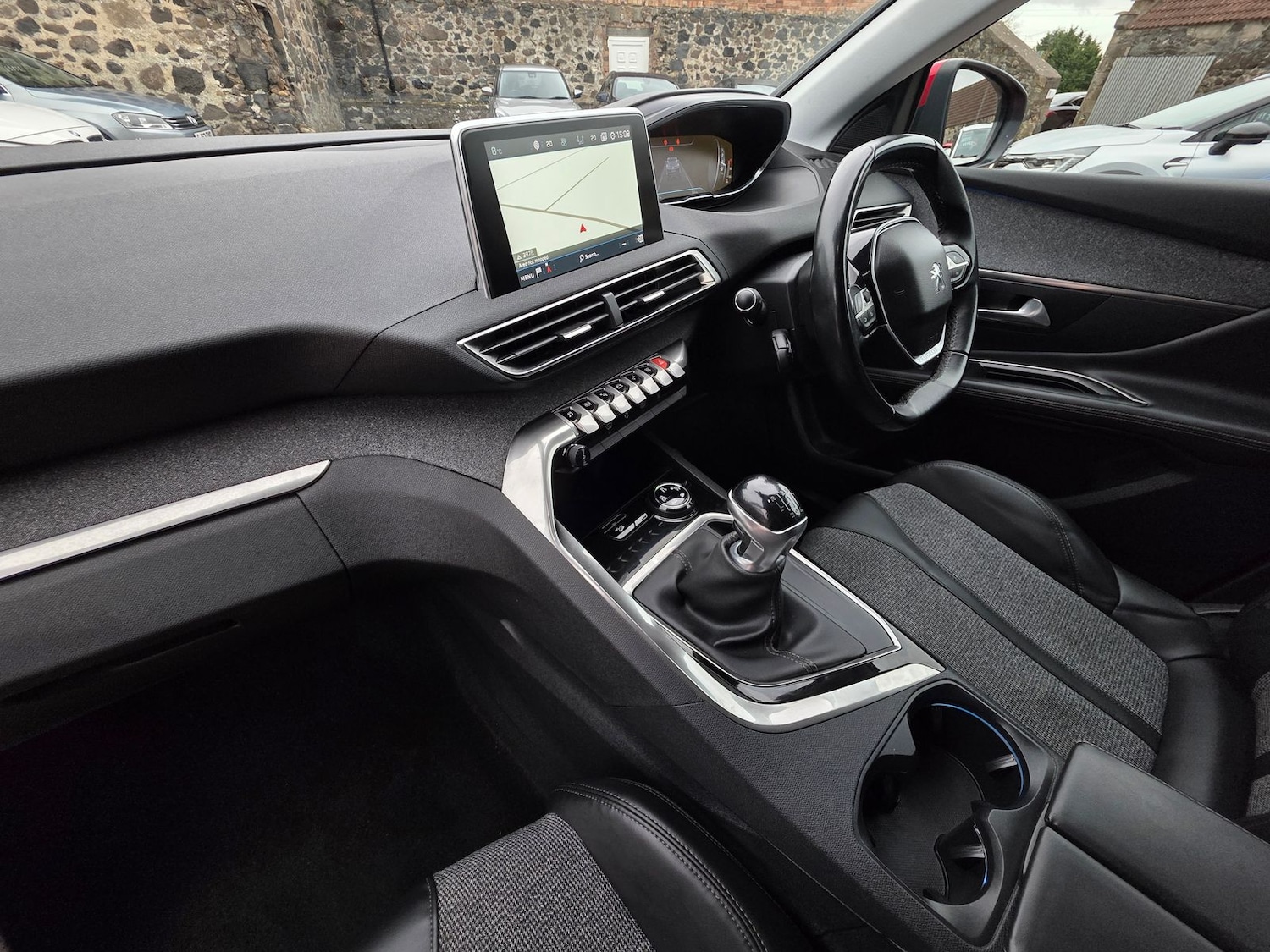 Used Peugeot 3008 2018 for sale - 76420254: Photo 11