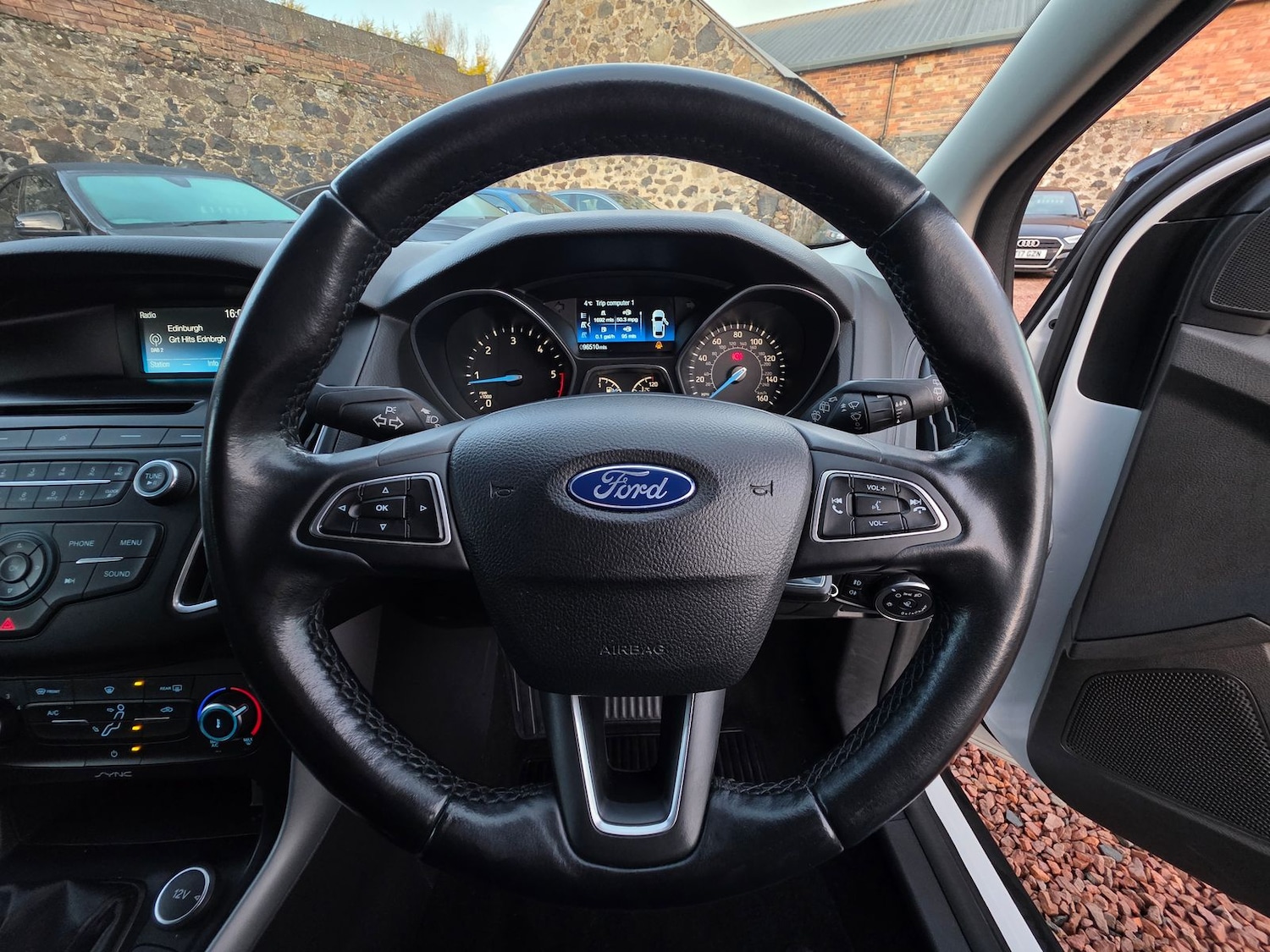 Used Ford Focus 2015 for sale - 76928187: Photo 8