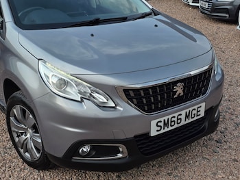 Used Peugeot 2008 2017 for sale - 75590887: Photo