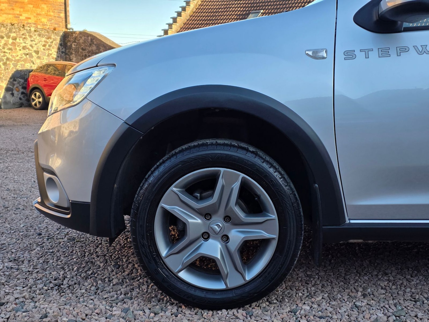 Used Dacia Sandero Stepway 2018 for sale - 76389990: Photo 15